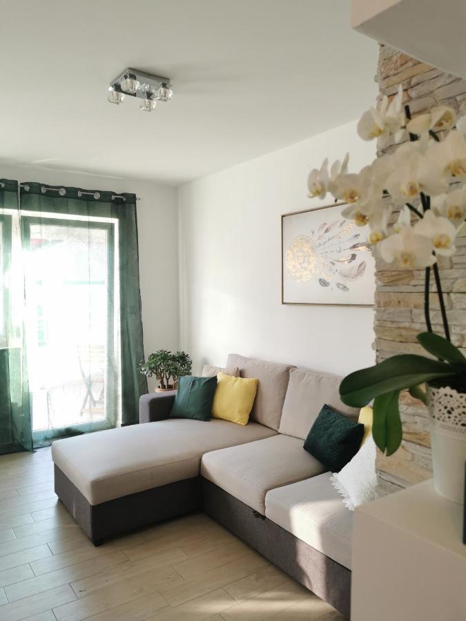 Kenzo Apartment Senj  Buitenkant foto