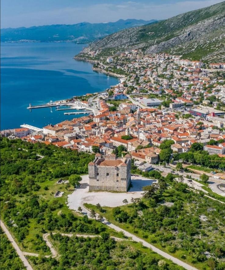 Kenzo Apartment Senj  Buitenkant foto