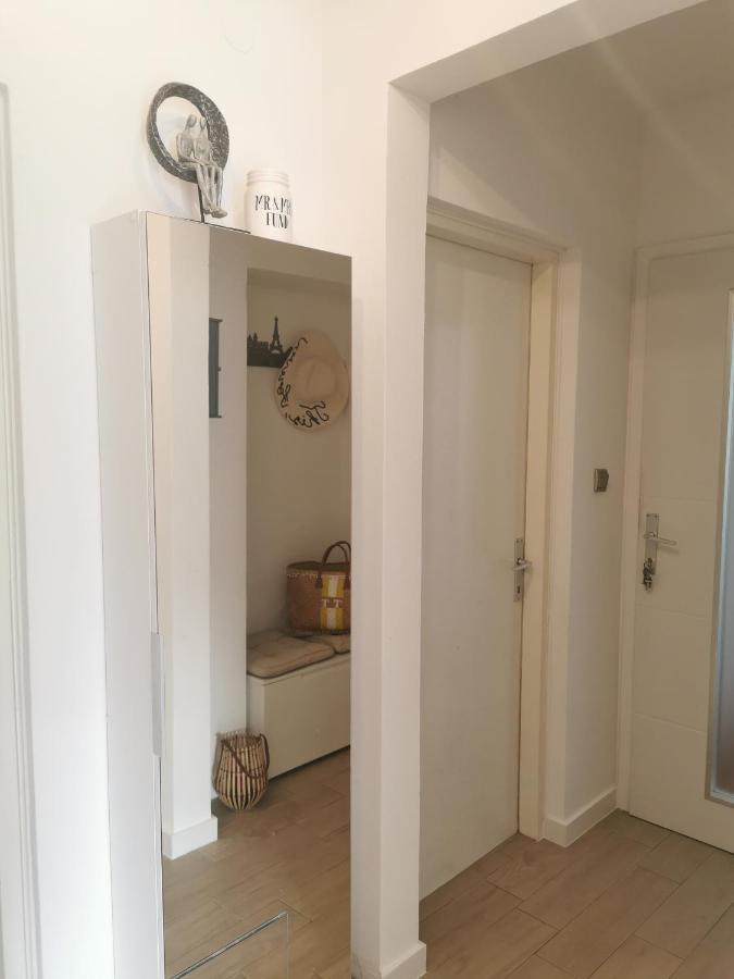 Kenzo Apartment Senj  Buitenkant foto