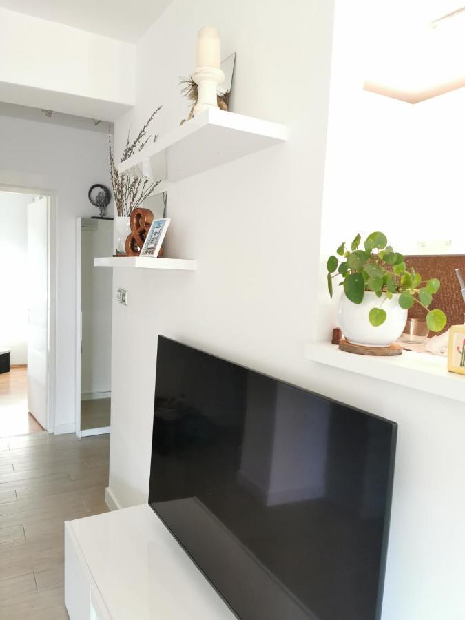 Kenzo Apartment Senj  Buitenkant foto